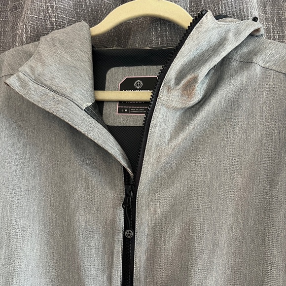 Mondetta brand tailored gray hooded women's zippered raincoat - size Large - Picture 5 of 16